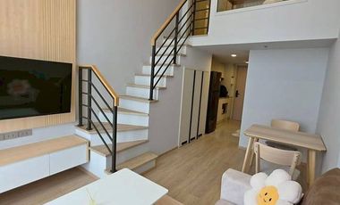 Wohnung zur Miete mit 1 Zimmer in Bang Rak, Bangkok