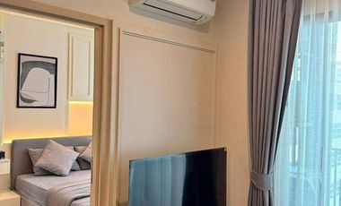 Condo en alquiler de 1 habitaciones en Huai Khwang, Bangkok
