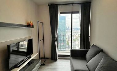 For rent 2 bedrooms condo in Phaya Thai, Bangkok