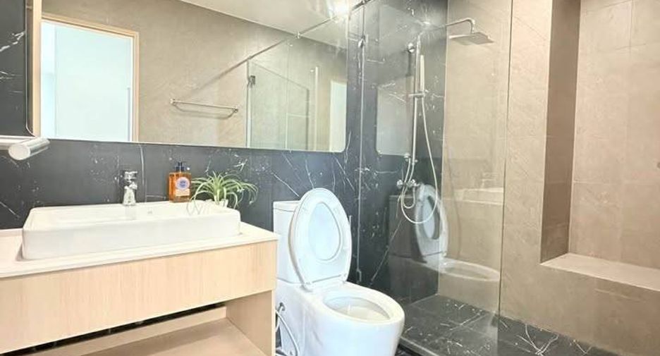 Condo en alquiler de 2 habitaciones en Bang Na, Bangkok