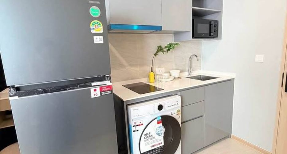 Condo en alquiler de 2 habitaciones en Bang Na, Bangkok
