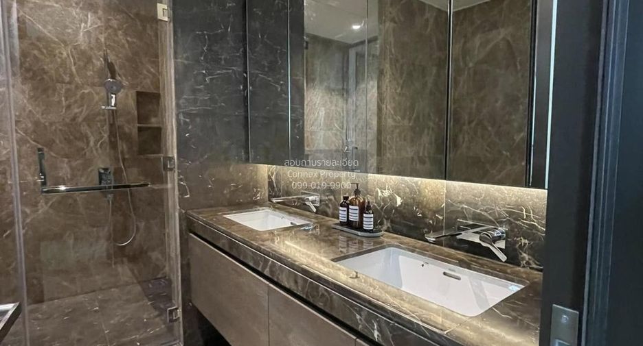 For rent 2 bedrooms condo in Pathum Wan, Bangkok