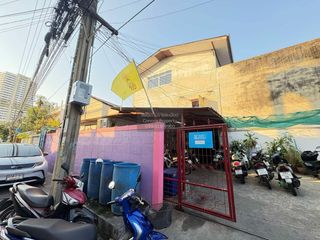 出售 40 卧室 公寓式住宅 在 Yan Nawa, 曼谷