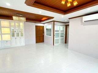 出售 3 卧室 公寓 在 Bang Rak, 曼谷