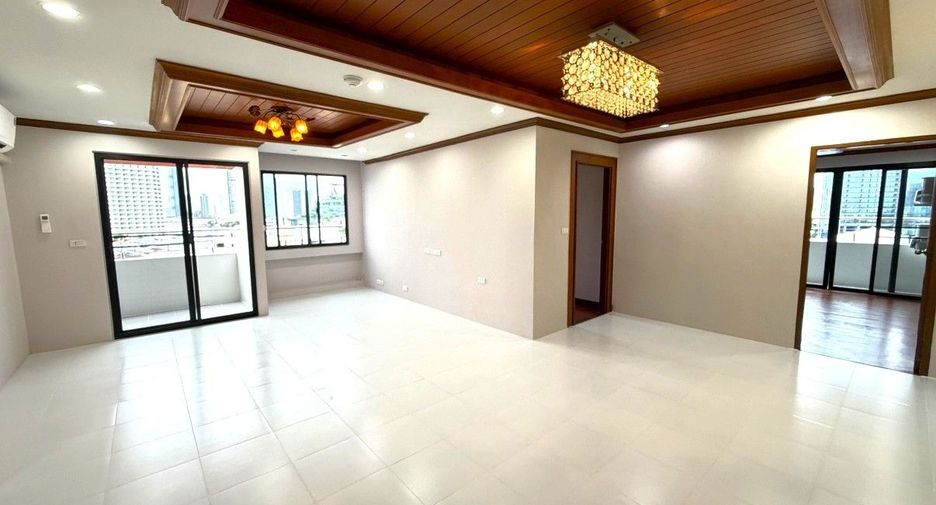 出售 3 卧室 公寓 在 Bang Rak, 曼谷
