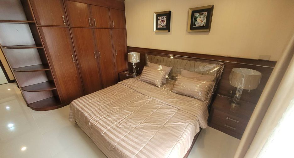 Wohnung zur Miete und zum Kauf mit 3 Zimmer in Khlong Toei, Bangkok