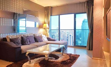 À louer 3 chambres condo à Khlong Toei, Bangkok