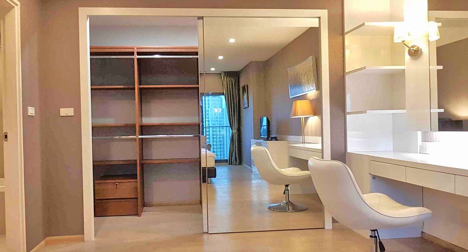 À louer 3 chambres condo à Khlong Toei, Bangkok