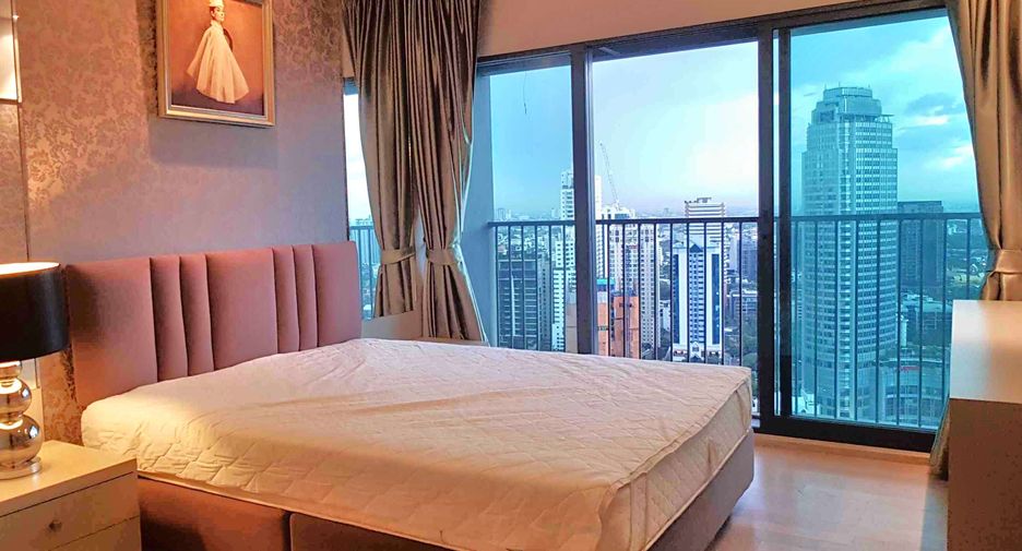 À louer 3 chambres condo à Khlong Toei, Bangkok