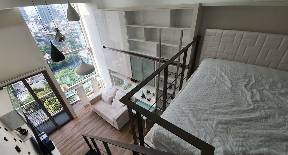 For rent 1 bed condo in Khlong Toei, Bangkok