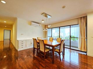 For rent 3 bedrooms condo in Watthana, Bangkok