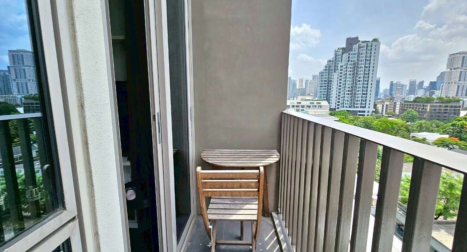 For rent 1 bed condo in Khlong Toei, Bangkok