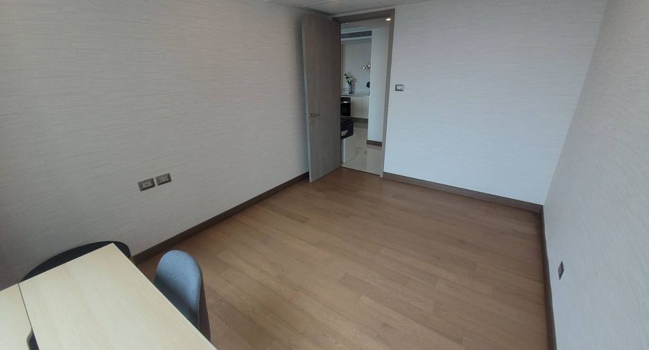 À louer et à vendre 2 chambres condo à Watthana, Bangkok