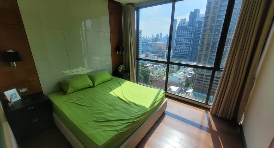 For rent 2 bedrooms condo in Khlong Toei, Bangkok