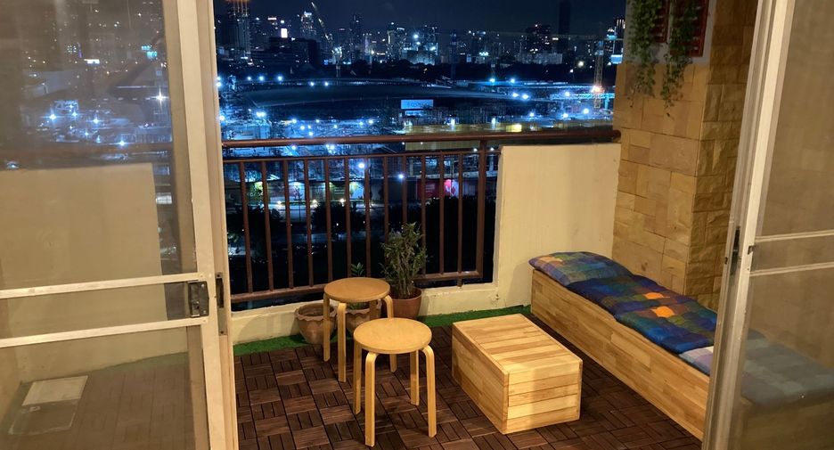 For rent 2 ベッドルーム condo in Khlong Toei, Bangkok