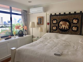 Condo en alquiler de 3 habitaciones en Watthana, Bangkok