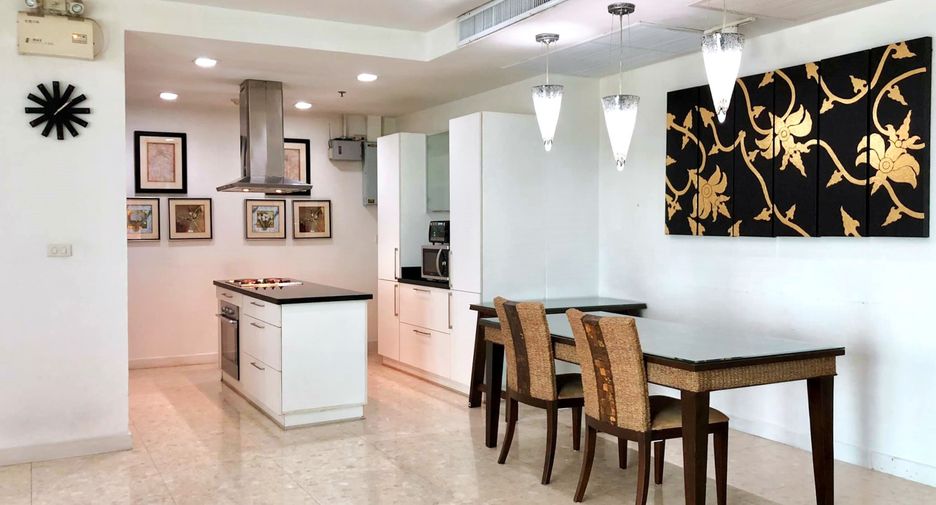 Wohnung zur Miete mit 3 Zimmer in Khlong Toei, Bangkok