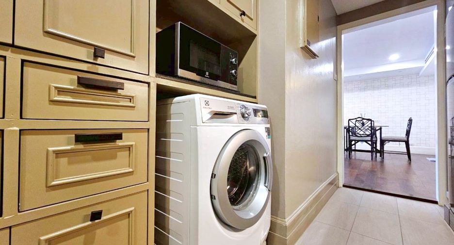 Wohnung zur Miete mit 2 Zimmer in Pathum Wan, Bangkok