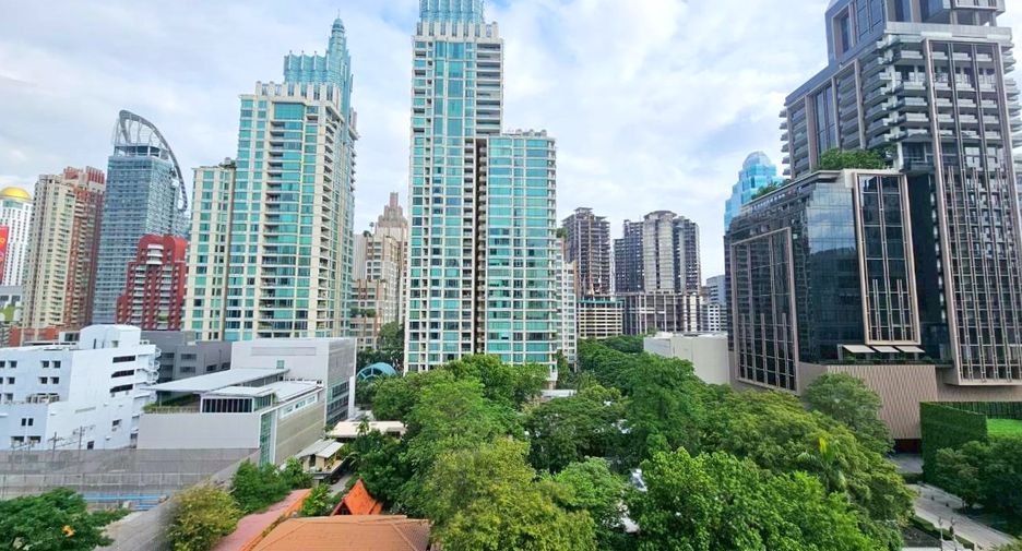 Wohnung zur Miete mit 2 Zimmer in Pathum Wan, Bangkok