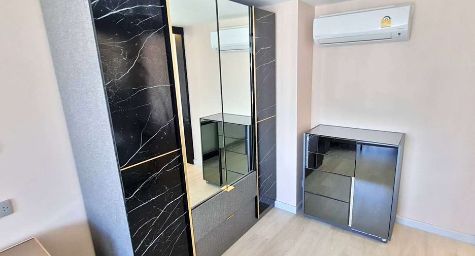 For rent and for sale 1 bed condo in Sathon, Bangkok