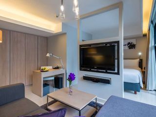 À louer studio condo à Khlong Toei, Bangkok