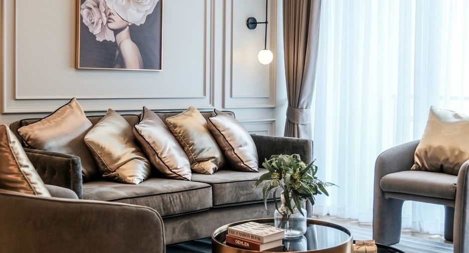 For rent 3 bedrooms condo in Khlong Toei, Bangkok