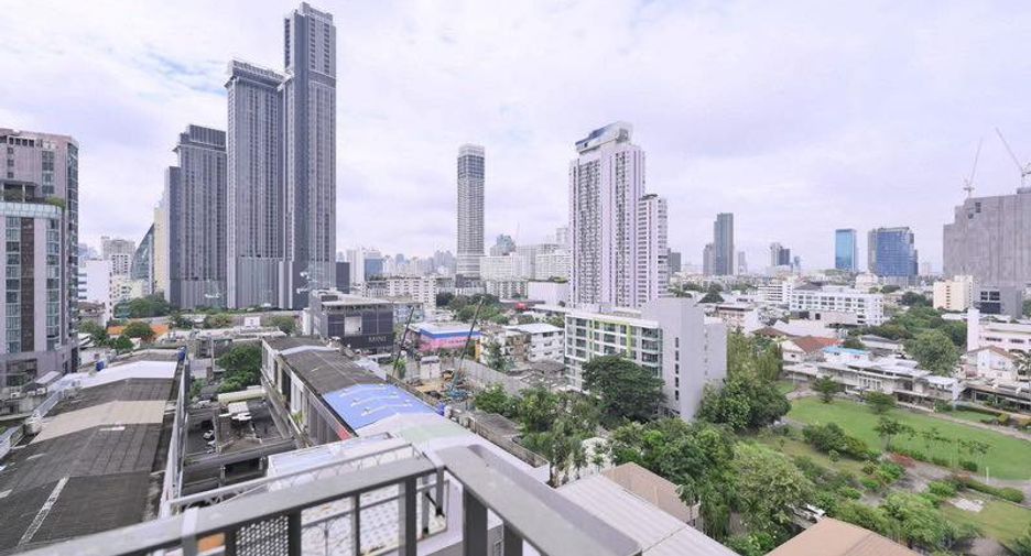 For rent 1 bed condo in Watthana, Bangkok