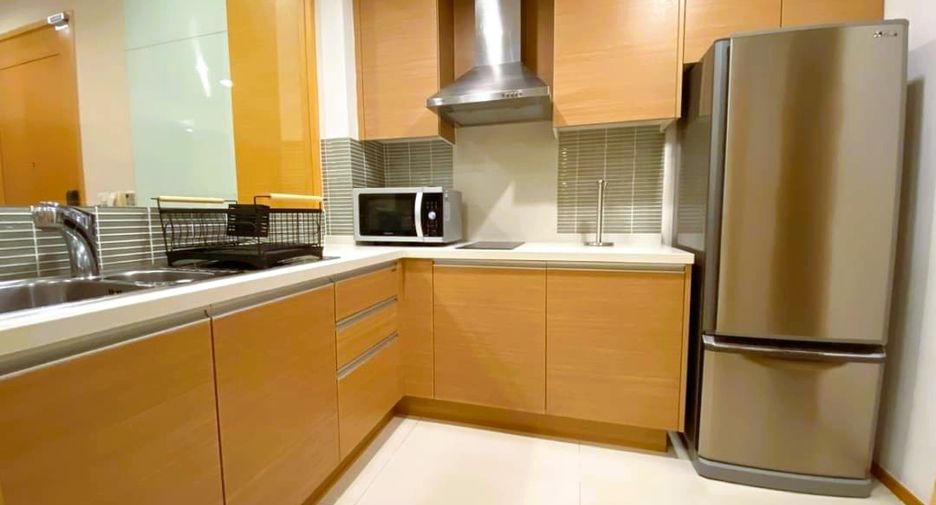 For rent 1 bed condo in Khlong Toei, Bangkok