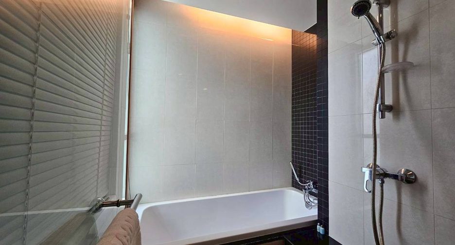 For rent 1 bed condo in Watthana, Bangkok