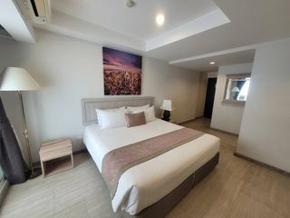 Wohnung zur Miete mit Studio in Pathum Wan, Bangkok