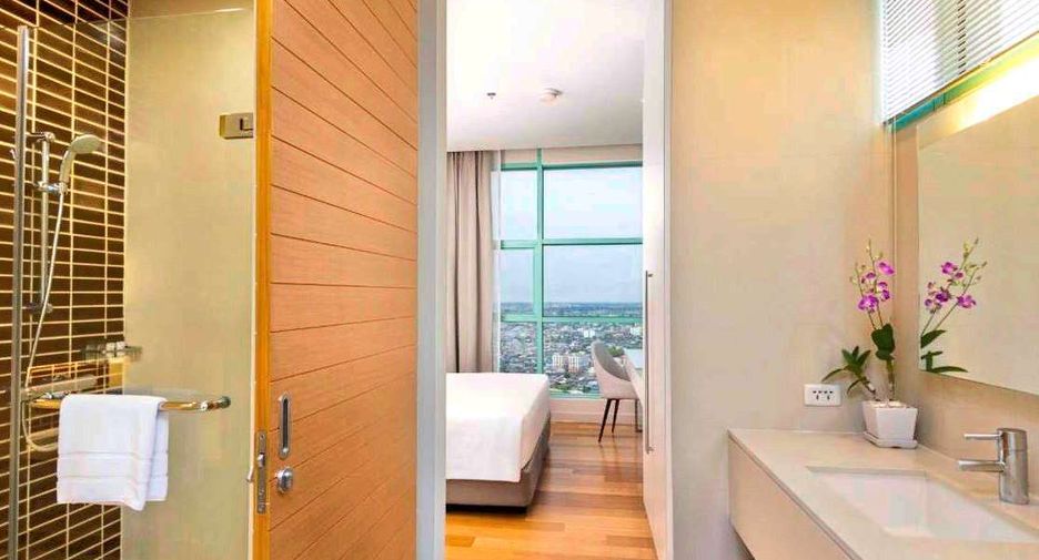À louer 3 chambres condo à Bang Kho Laem, Bangkok