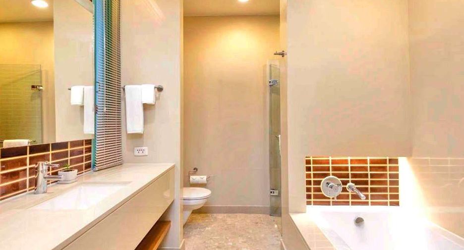 À louer 3 chambres condo à Bang Kho Laem, Bangkok