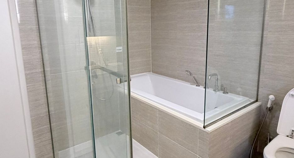 Condo en alquiler de 1 habitaciones en Khlong Toei, Bangkok