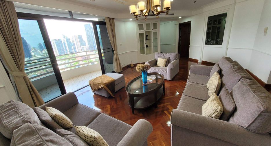 À louer 3 chambres condo à Khlong Toei, Bangkok