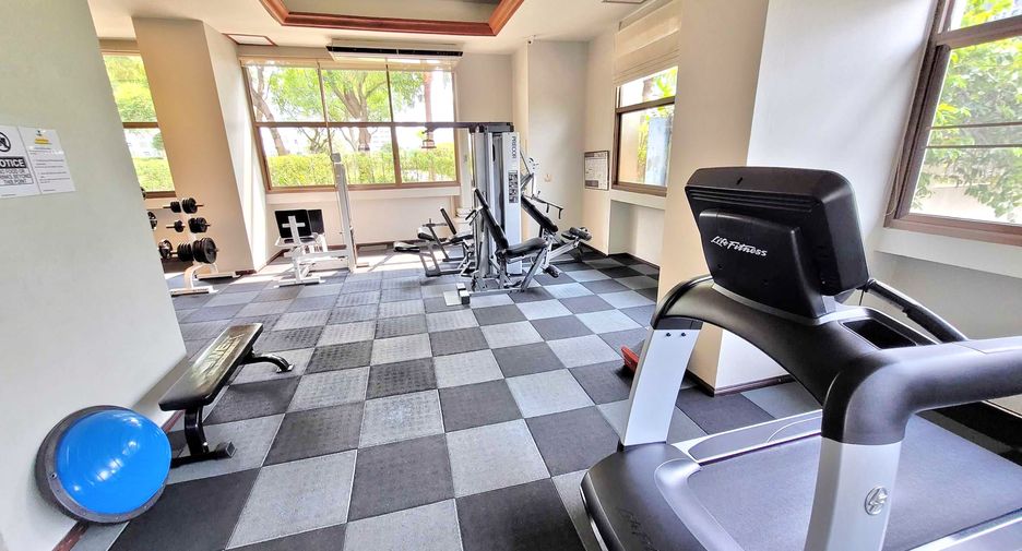 For rent 3 bedrooms condo in Watthana, Bangkok