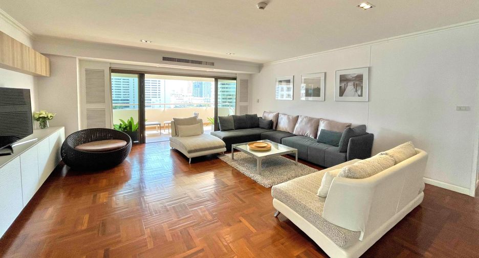 For rent 3 bedrooms condo in Watthana, Bangkok