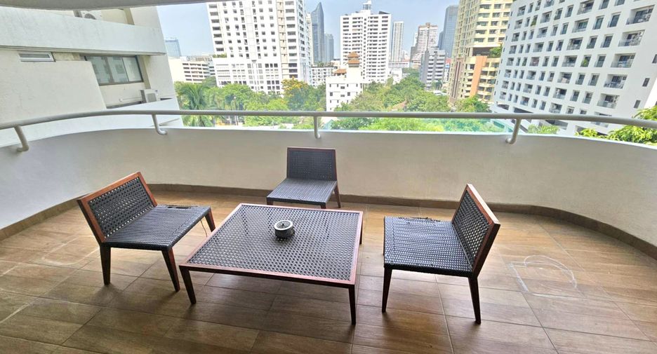 For rent 3 bedrooms condo in Watthana, Bangkok