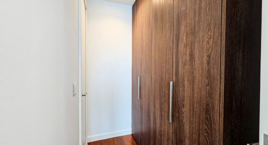 For rent 1 Beds condo in Pathum Wan, Bangkok