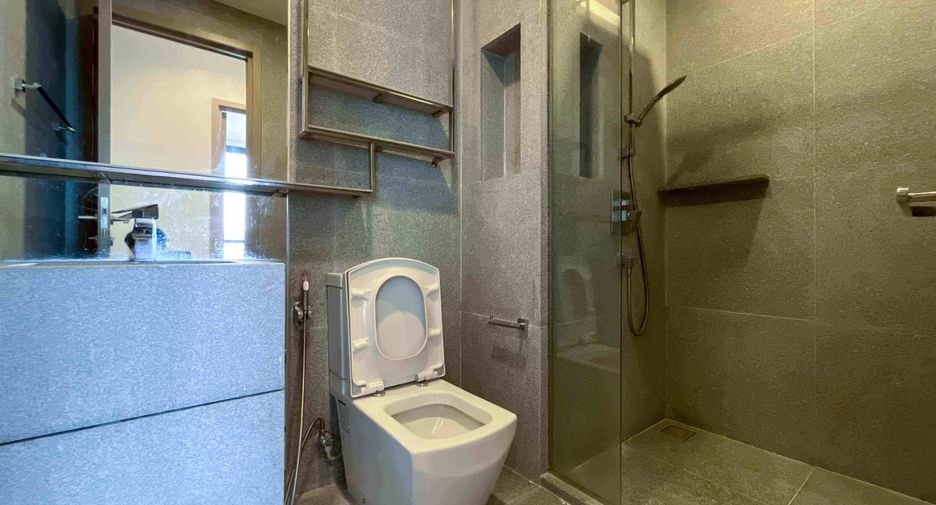 Condo en alquiler de 2 habitaciones en Pathum Wan, Bangkok