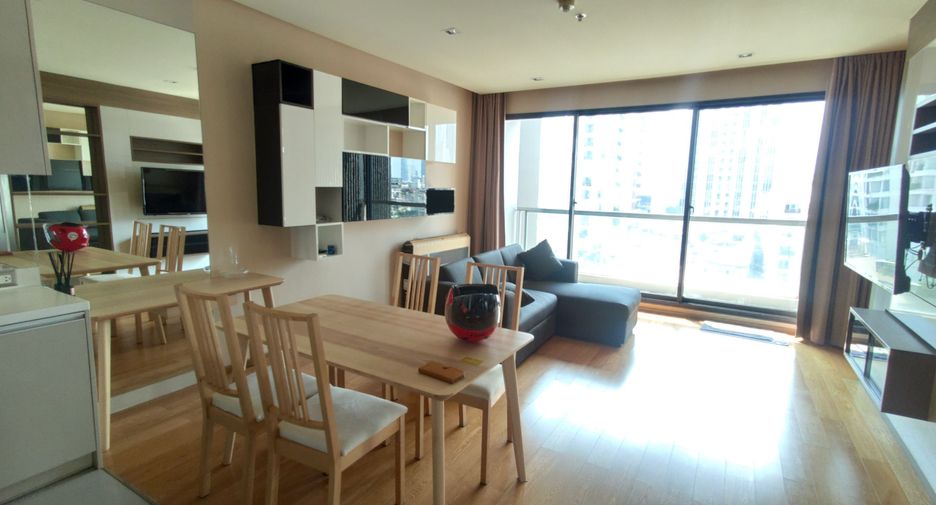 Condo en alquiler de 2 habitaciones en Sathon, Bangkok