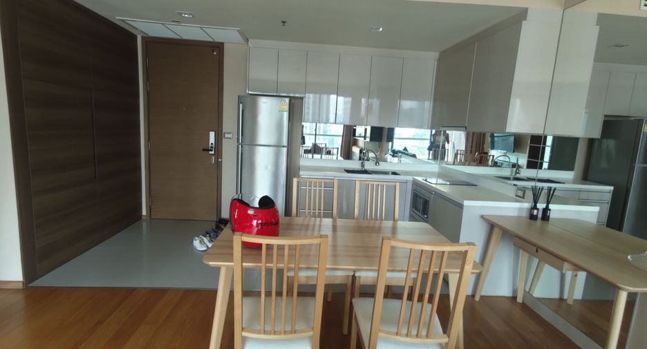 Condo en alquiler de 2 habitaciones en Sathon, Bangkok