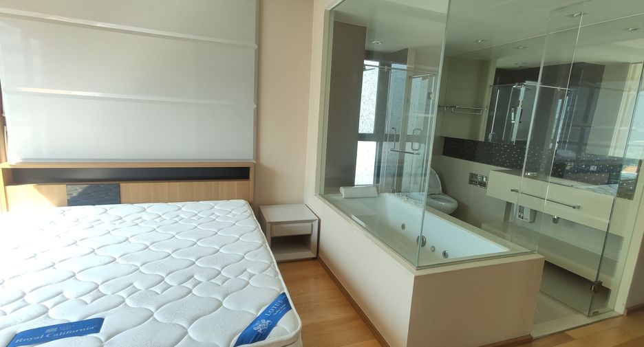Condo en alquiler de 2 habitaciones en Sathon, Bangkok