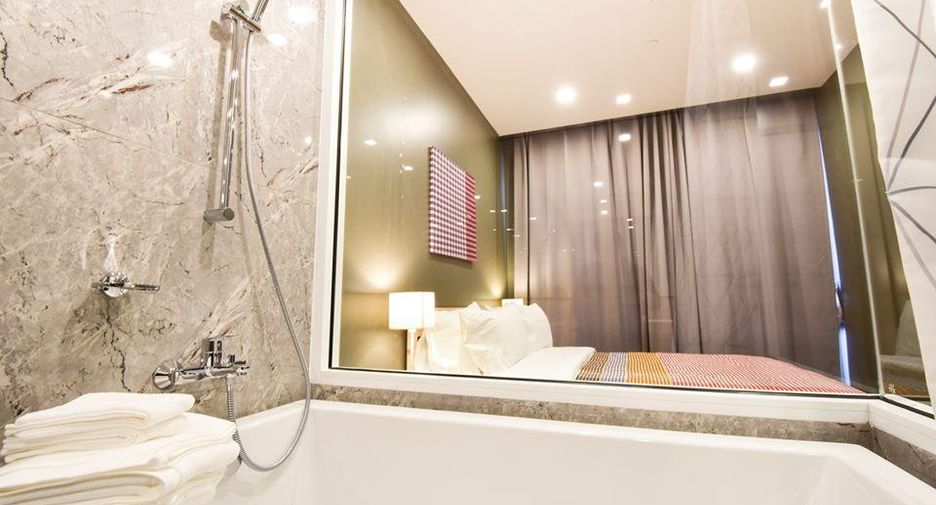 Condo en alquiler y en venta de 2 habitaciones en Khlong Toei, Bangkok