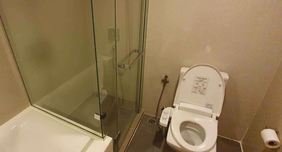 Wohnung zur Miete mit 2 Zimmer in Khlong Toei, Bangkok