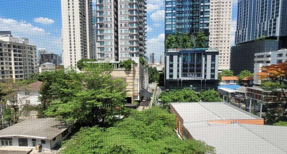 Wohnung zur Miete mit 2 Zimmer in Khlong Toei, Bangkok