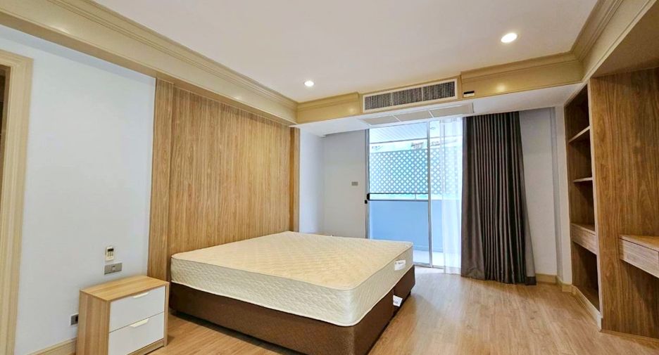 À louer 4 chambres condo à Khlong Toei, Bangkok