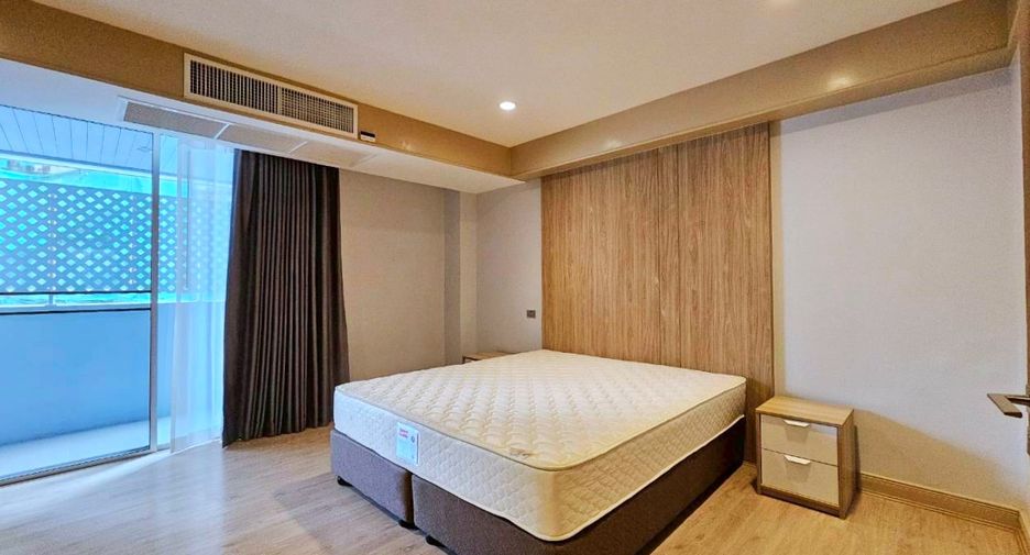À louer 4 chambres condo à Khlong Toei, Bangkok