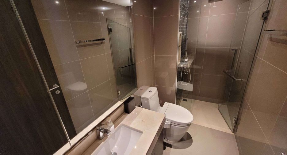 Condo en alquiler de 2 habitaciones en Khlong Toei, Bangkok