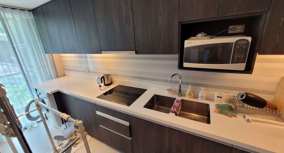 Condo en alquiler de 2 habitaciones en Khlong Toei, Bangkok