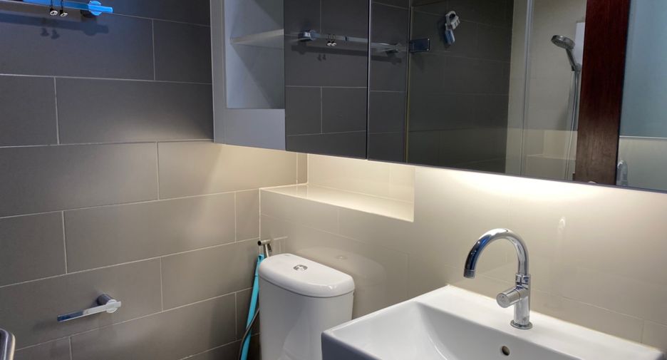 For rent 1 Beds condo in Khlong Toei, Bangkok